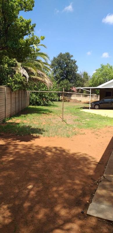 4 Bedroom Property for Sale in Pellissier Free State